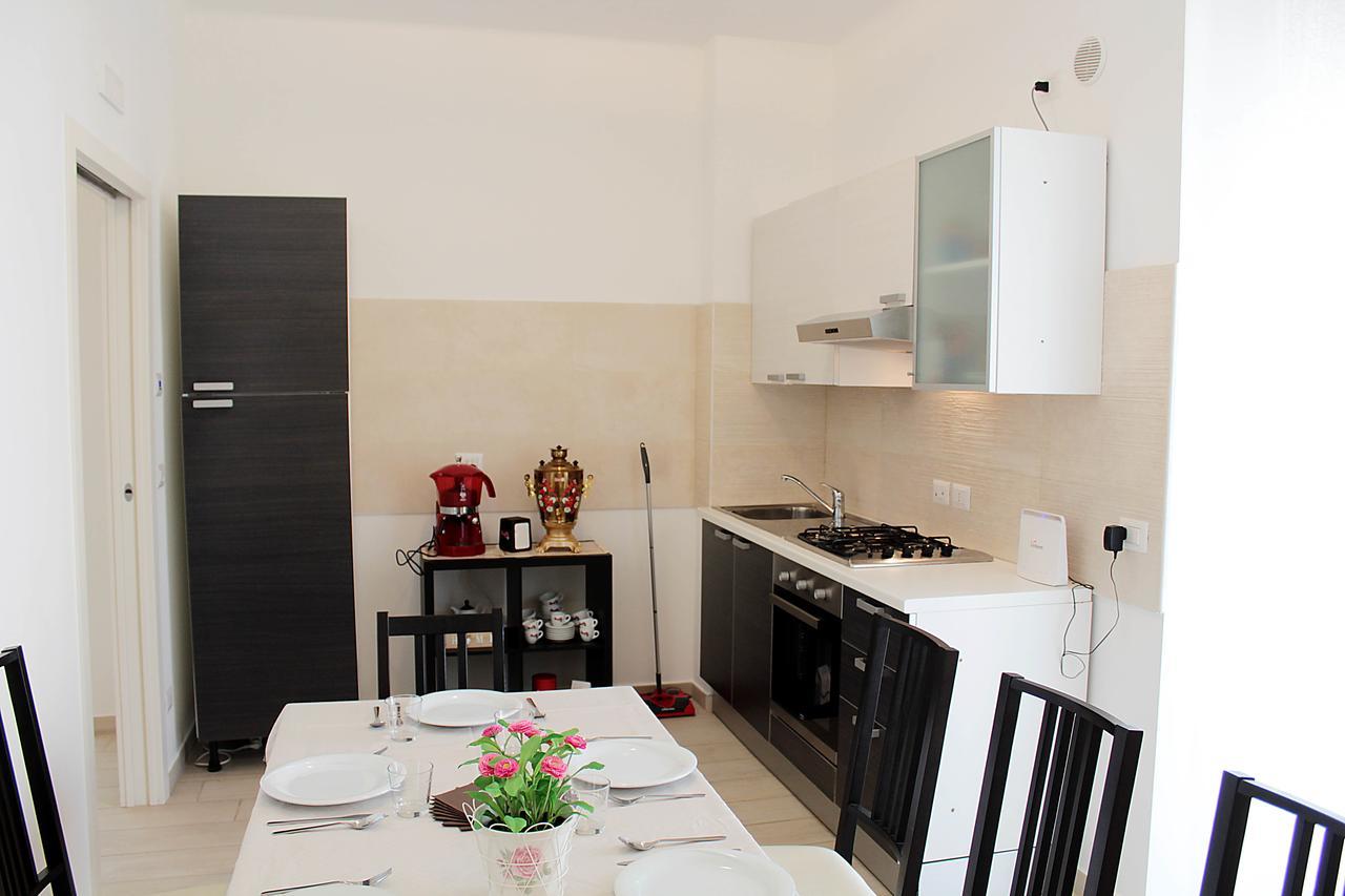 Apartment Andrea Deluxe Bari Exterior photo