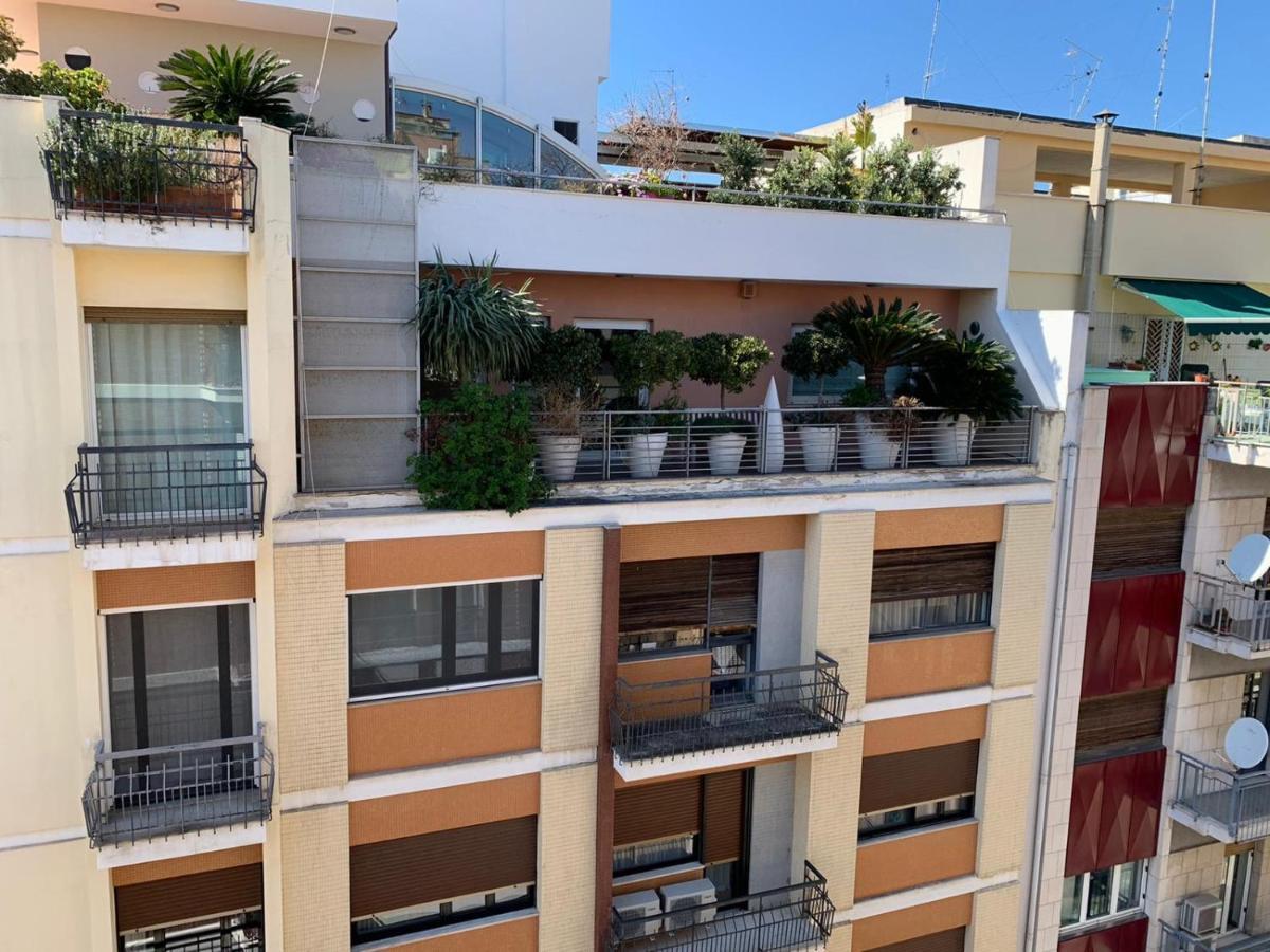 Apartment Andrea Deluxe Bari Exterior photo